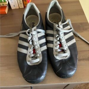 Adidas Gazelle Trainer. Blue.